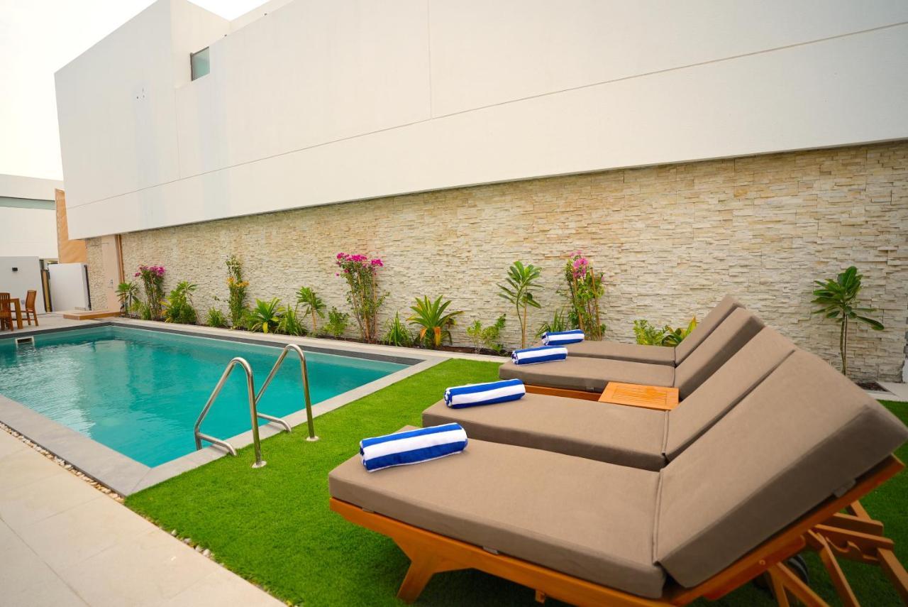 Nas House Private Villas Dubai Buitenkant foto